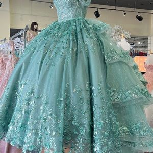 Beautiful, seafoam, green quinceañera dress